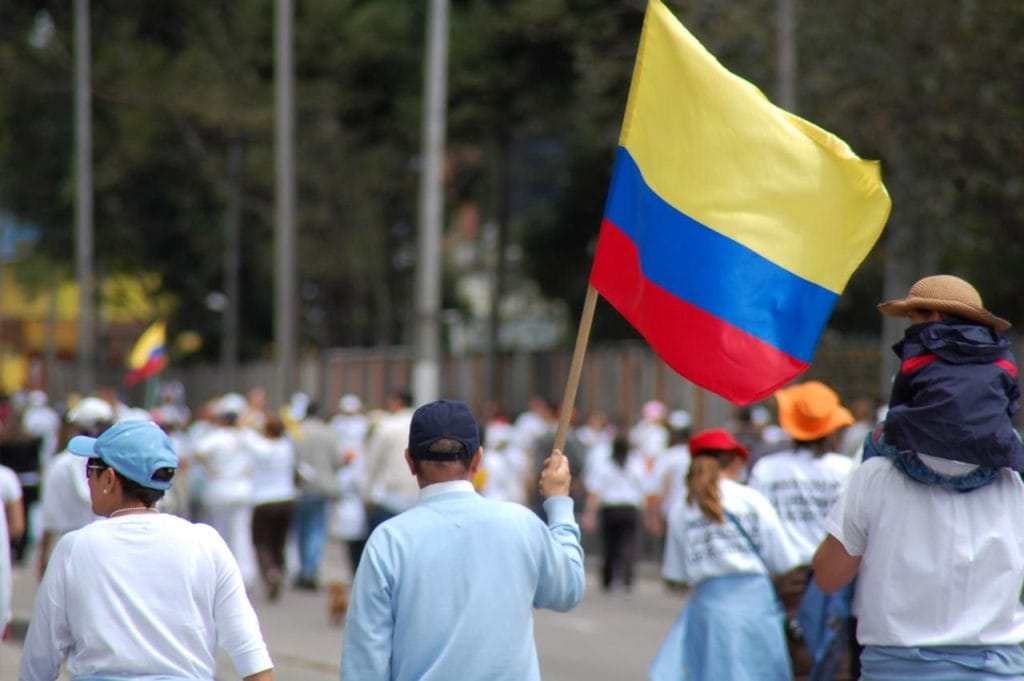 Manifestação na Colômbia contra FARC em 2008