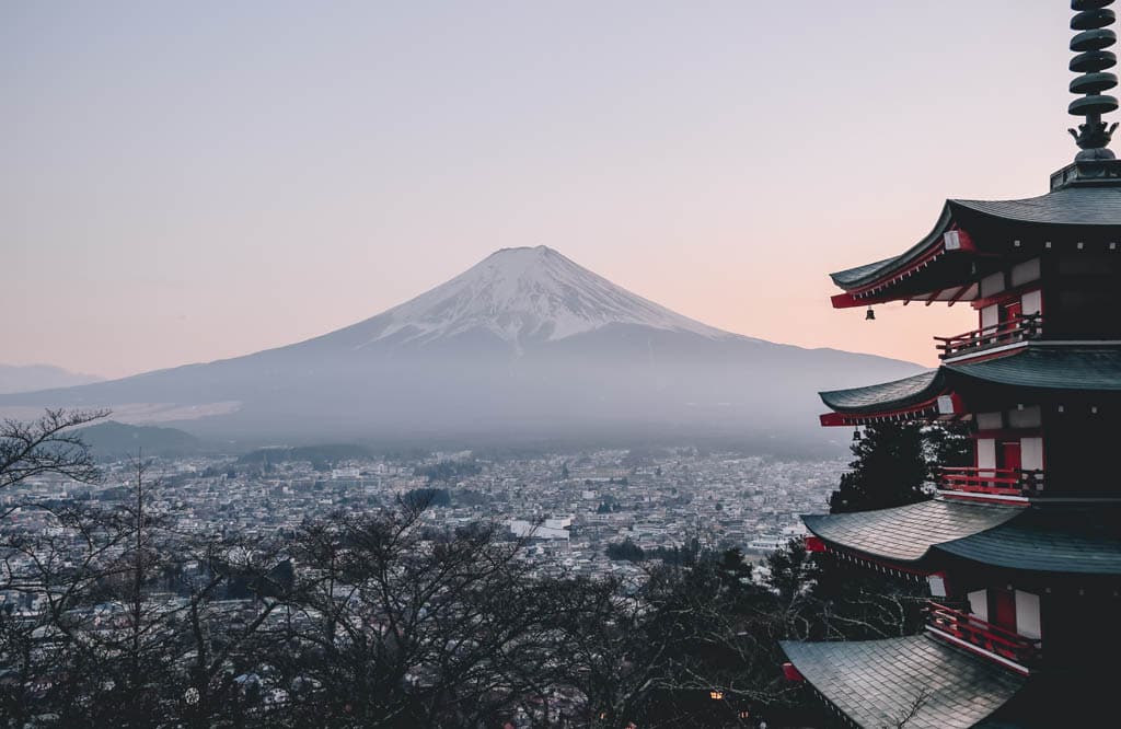 Paisagem no Japão, um dos destinos mais seguros para viajar sozinha