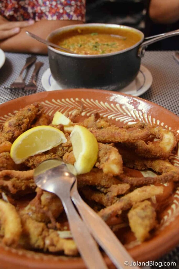 Filetes de Polvo com Arroz de Feijão no Restaurante Santa Isabel