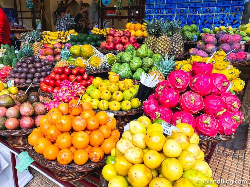 Frutas no Mercado dos Lavradores | O que ver e fazer na Ilha da Madeira