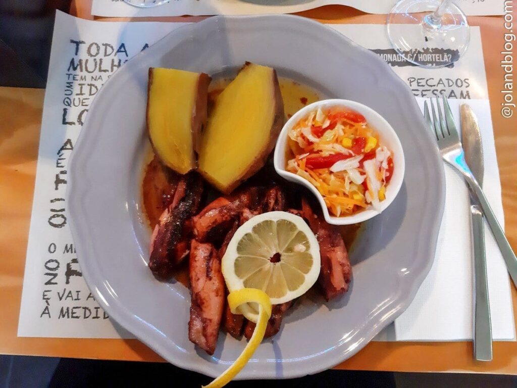 Stewed squid at Caffe Cinq, Pico Island