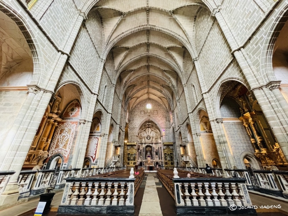 Interior da Igreja de São Francisco | Locais a visitar em Évora